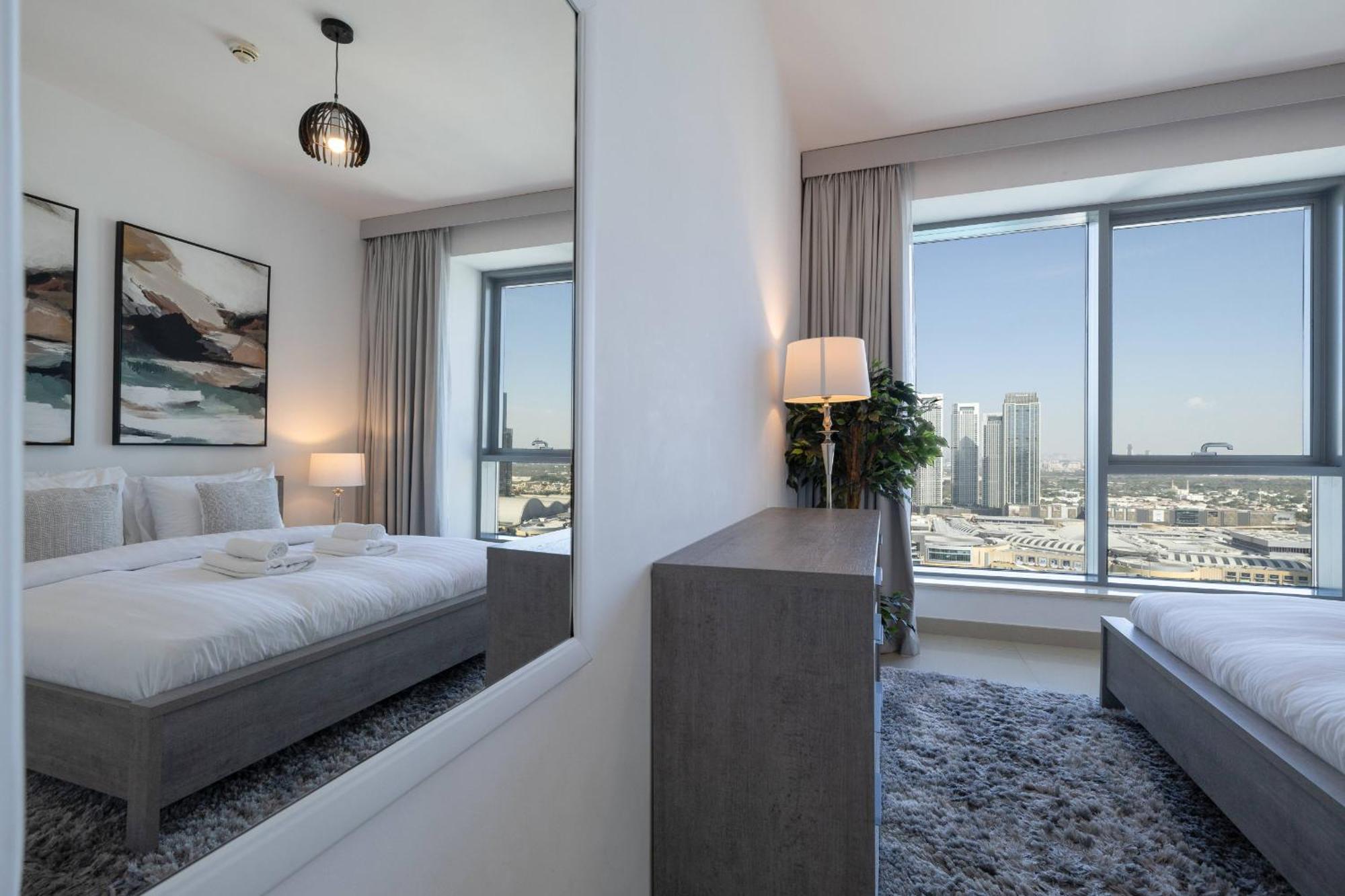 Signature Burj Khalifa View Residence Dubai Esterno foto