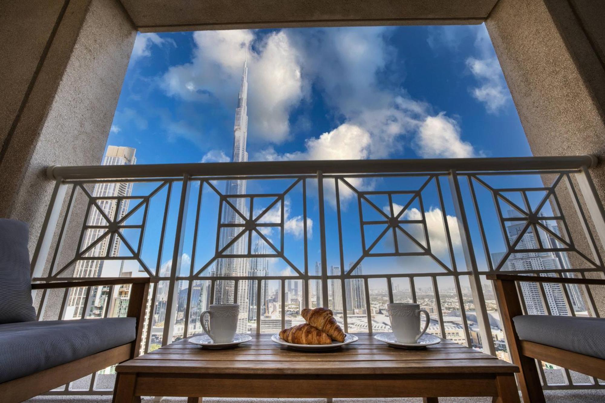 Signature Burj Khalifa View Residence Dubai Esterno foto