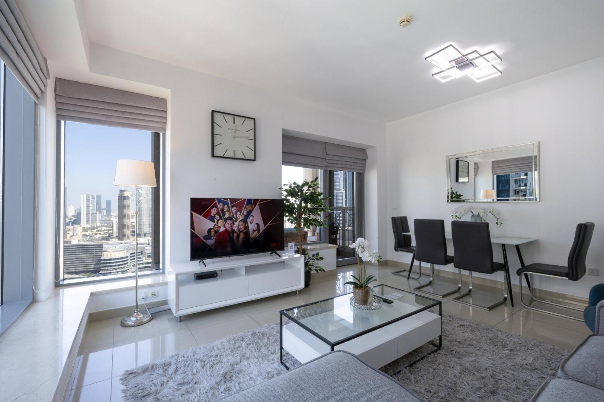 Signature Burj Khalifa View Residence Dubai Esterno foto