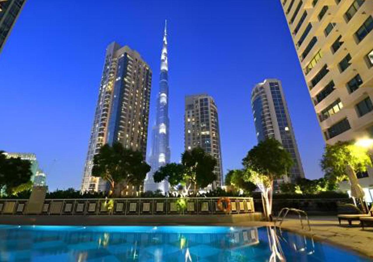 Signature Burj Khalifa View Residence Dubai Esterno foto